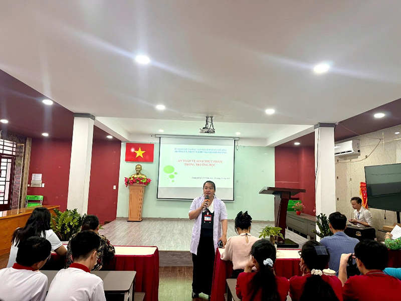 An toàn vệ sinh thực phẩm trong trường học