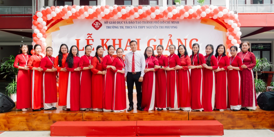 Tập thể đội ngũ giáo viên Cấp Tiểu học