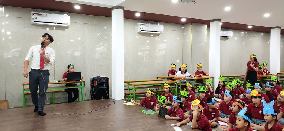 gameshow rung chuong vang mua 1 chu de xuan 4