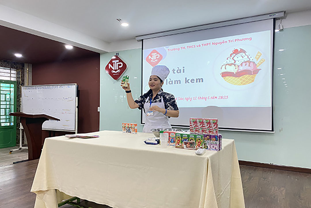 hoat dong lam kem he 2023 1