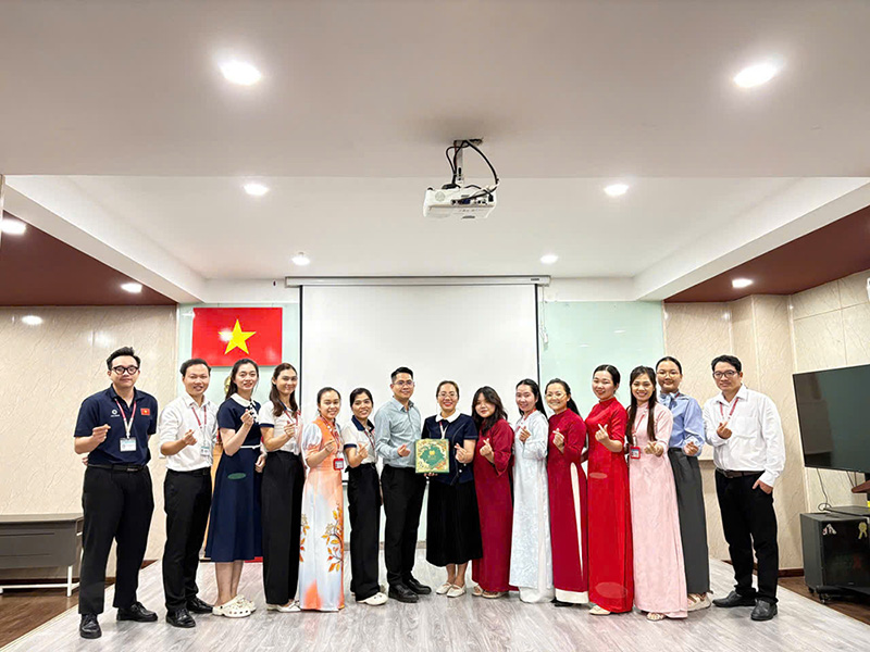 Cùng nhau mở ra những ý tưởng mới
