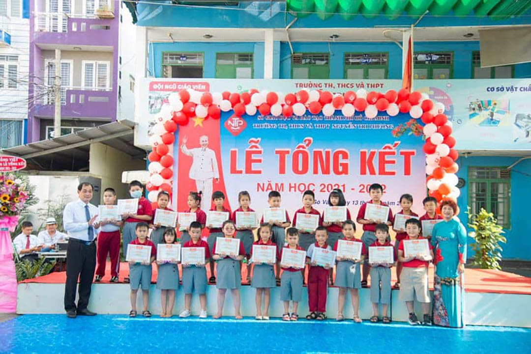 le tong ket nam hoc 2021 2022 4