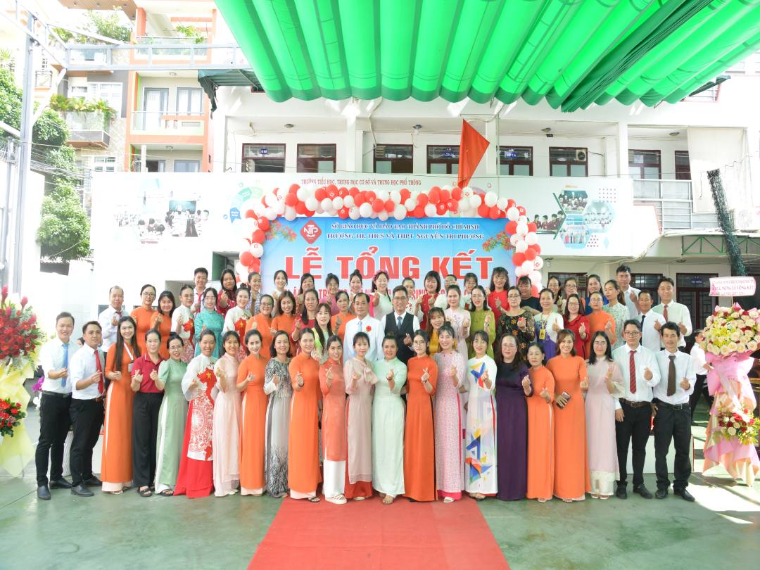 le tong ket nam hoc 2023 2024 10