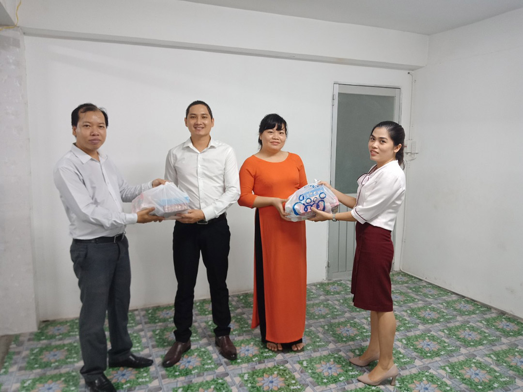 tang qua cong doan vien 1 6 2020 1