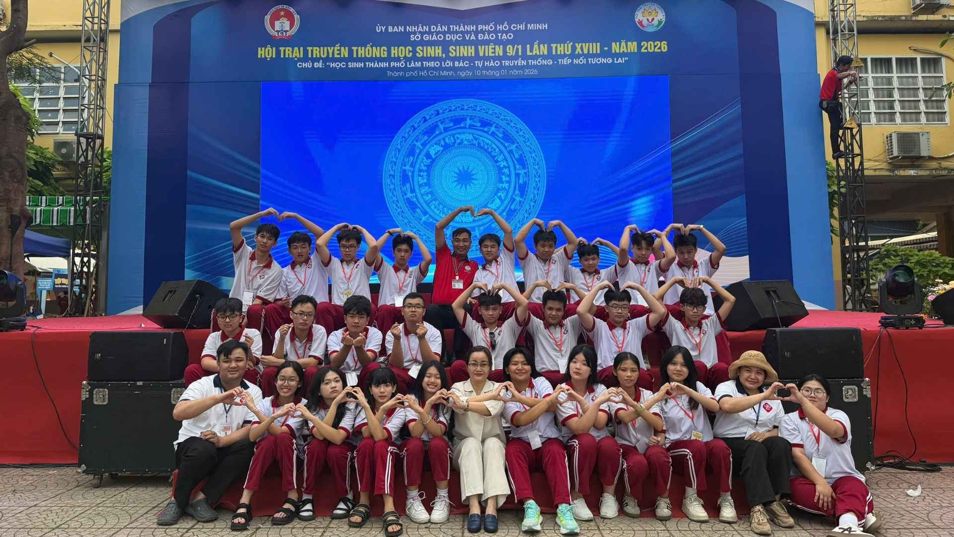 hoi trai truyen thong lan thu xviii 9