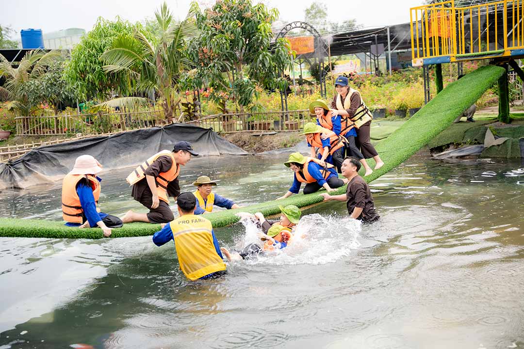 trai nghiem nong trai pro farm 8