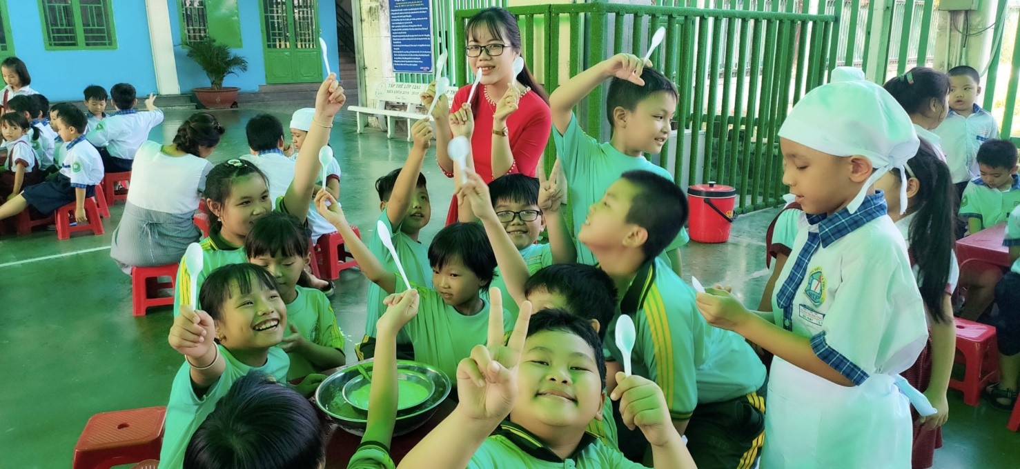 khung gio vang2 01